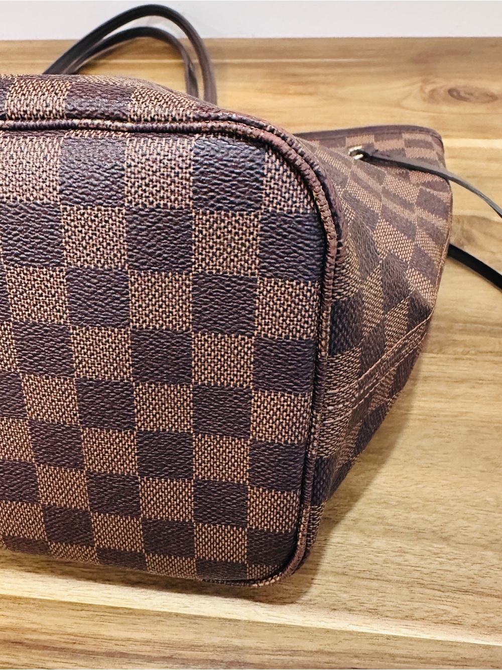 Louis Vuitton Neverfull MM - Damier Ebene - Picture 9 of 16